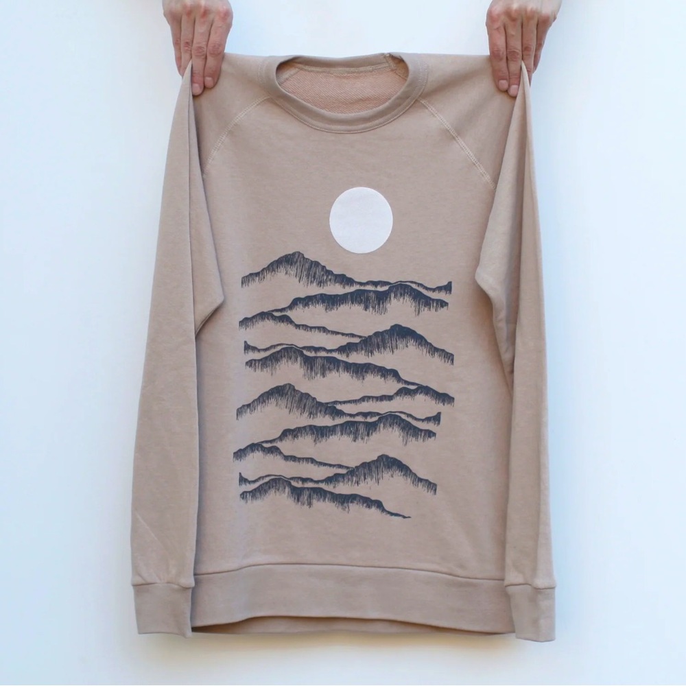 BADLANDS NATIONAL PARK TERRYCLOTH PULLOVER SWEATSHIRT